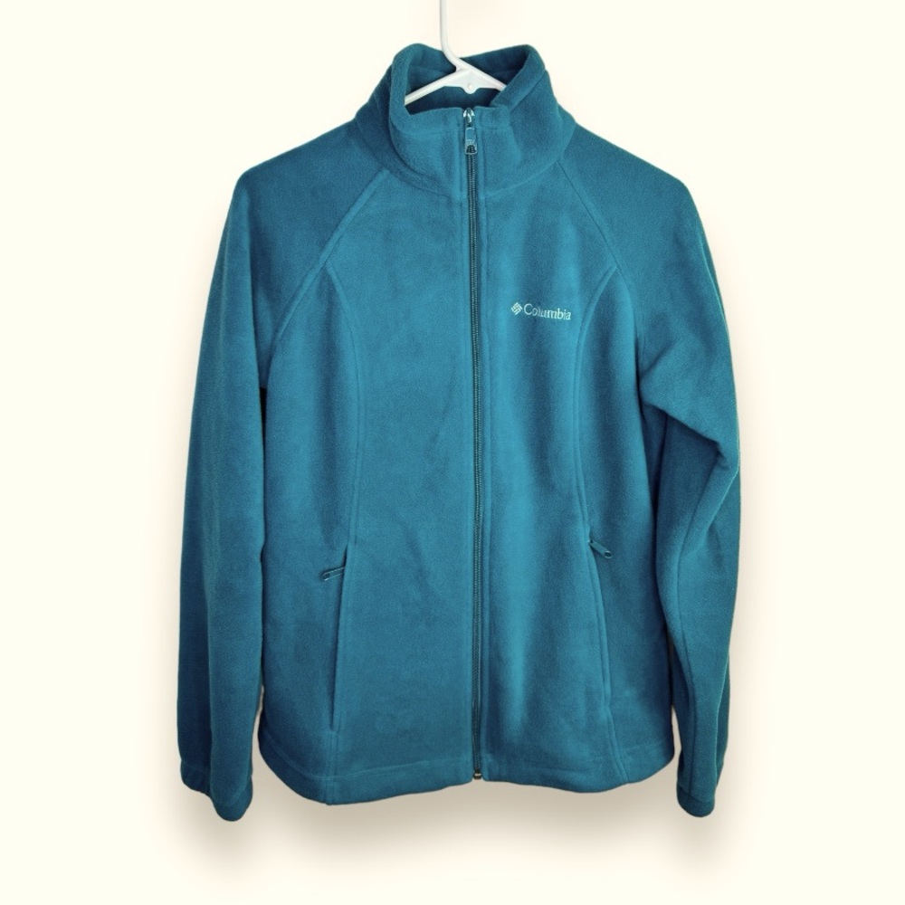 Columbia full zip fleece jacket. Very good condition. Size M